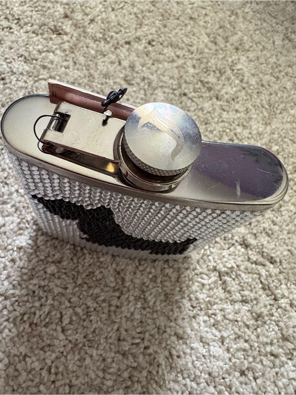 New Limited Edition Juicy Couture 7oz. crystal Scottish Scot Dog Flask Bling - Picture 10 of 11